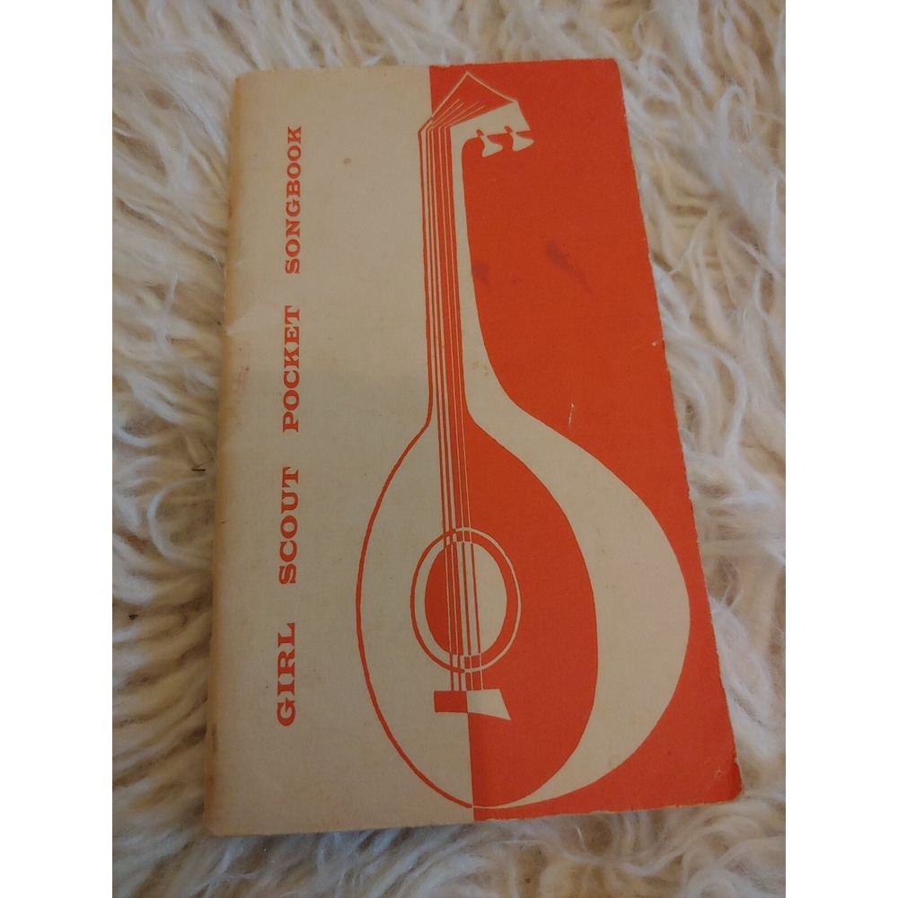 Girl Scout Pocket Songbook (1956 Paperback)‎